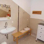 Apartment In Der Weinleiten