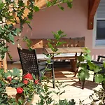 Apartment In Der Weinleiten